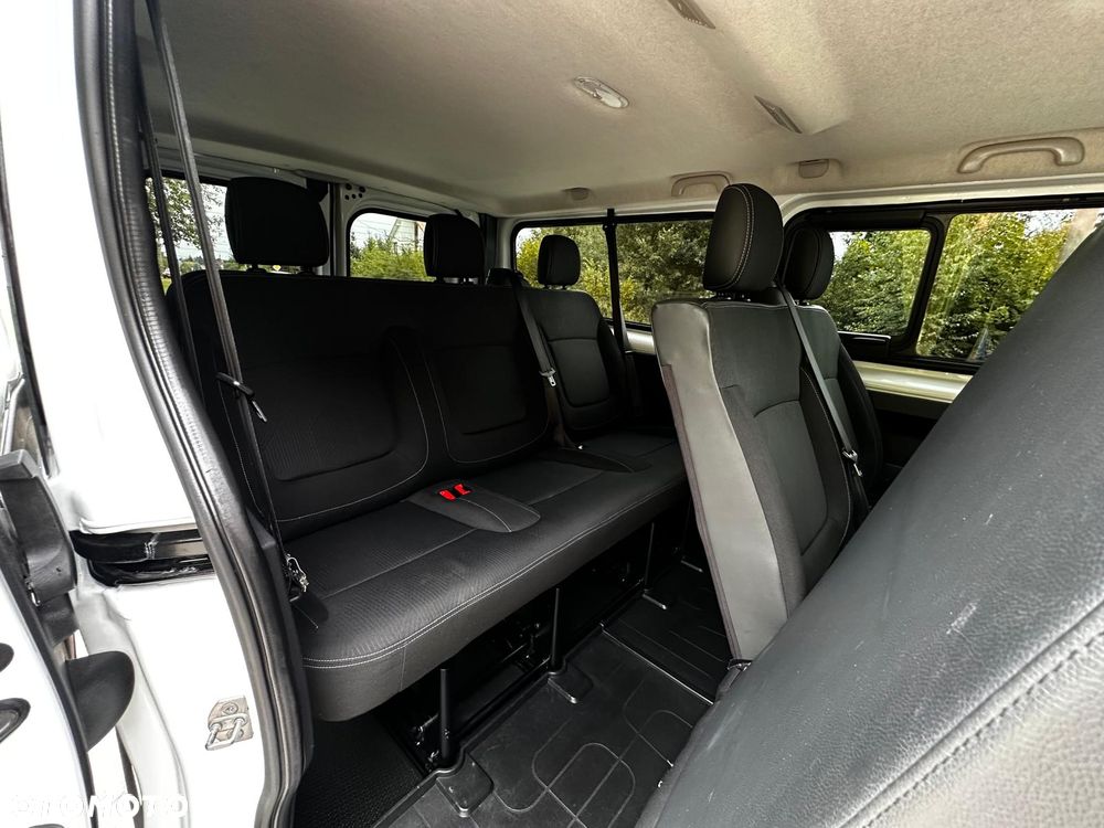 Renault Trafic Grand 2.0 dCi EDC - 30