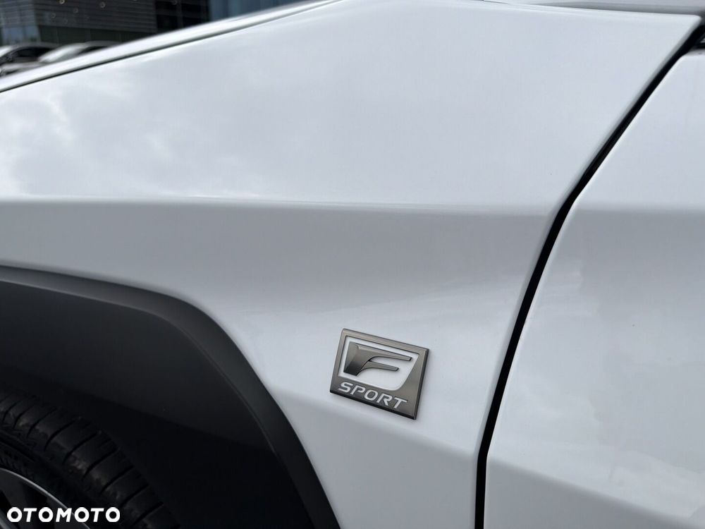 Lexus UX - 30