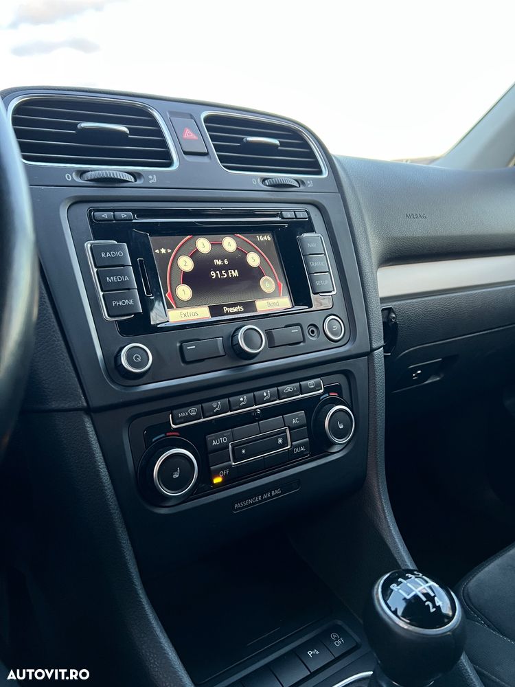 Volkswagen Golf 1.6 TDI DPF BlueMotion Technology MATCH - 4