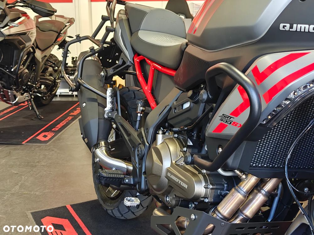 QJMOTOR SRT 600SX - 11