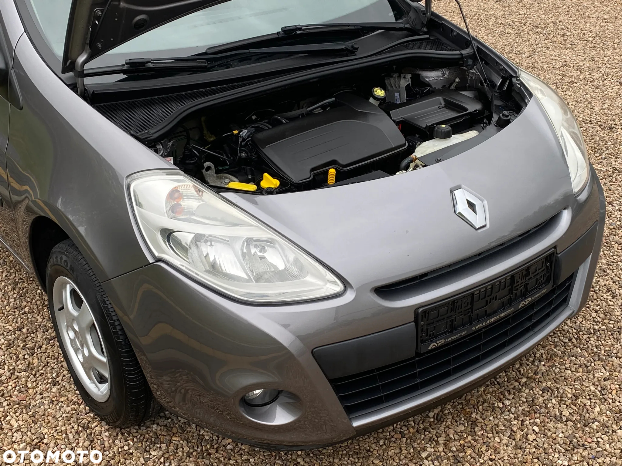 Renault Clio 1.2 16V 75 Dynamique - 15