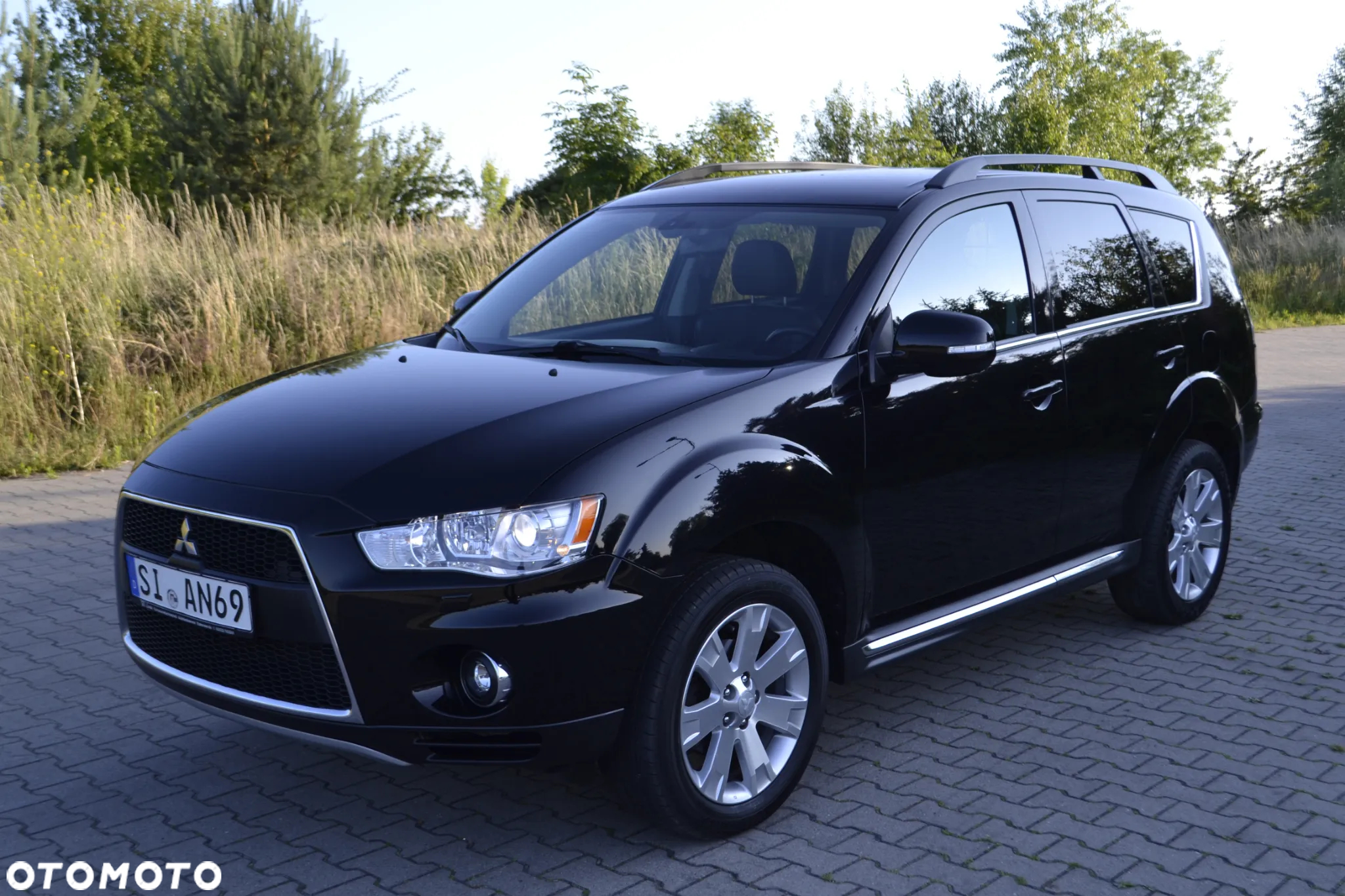 Mitsubishi Outlander 2.0 Intense 2WD EU5 - 3