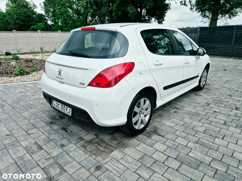 Peugeot 308 - 3