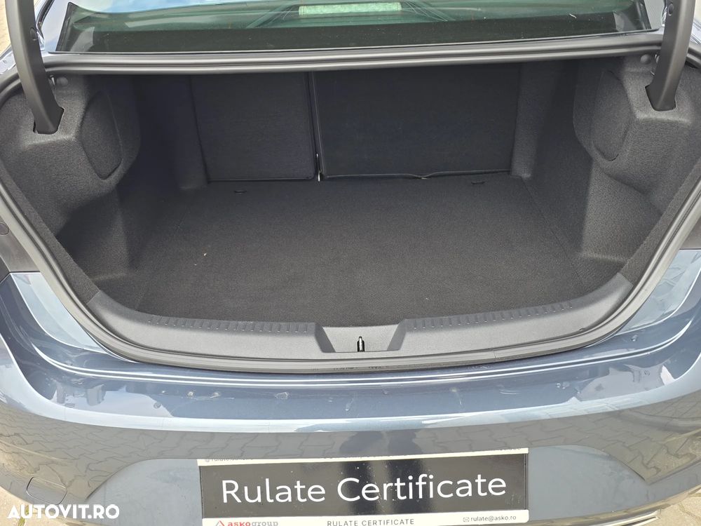 Renault Megane TCe 140 GPF Equilibre - 17