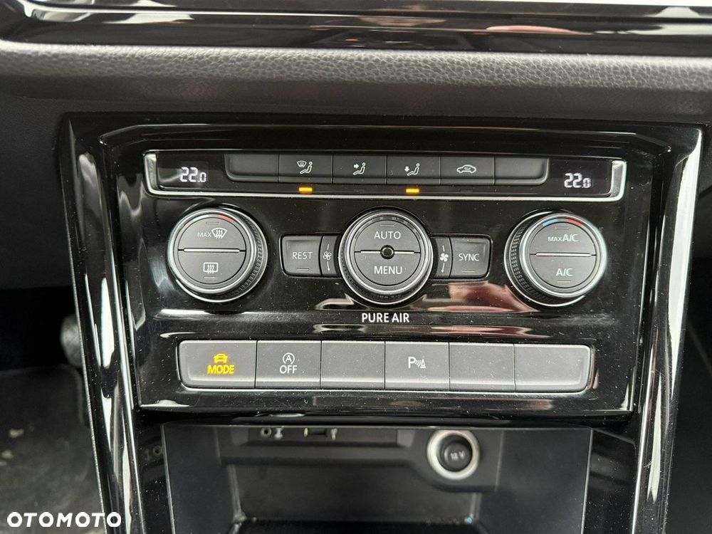 Volkswagen Touran 1.6 TDI BMT Comfortline - 25