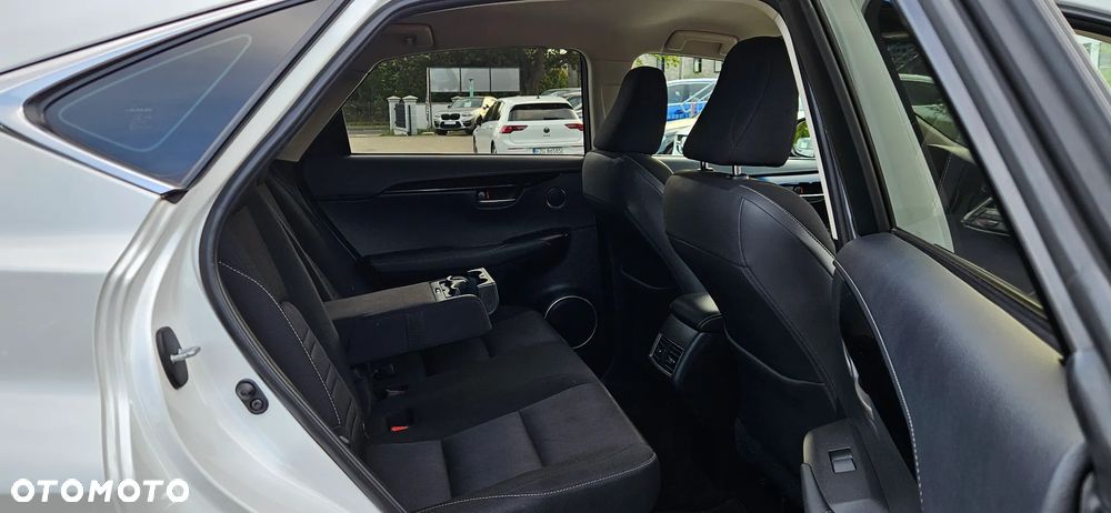 Lexus NX 200t Prestige AWD - 13