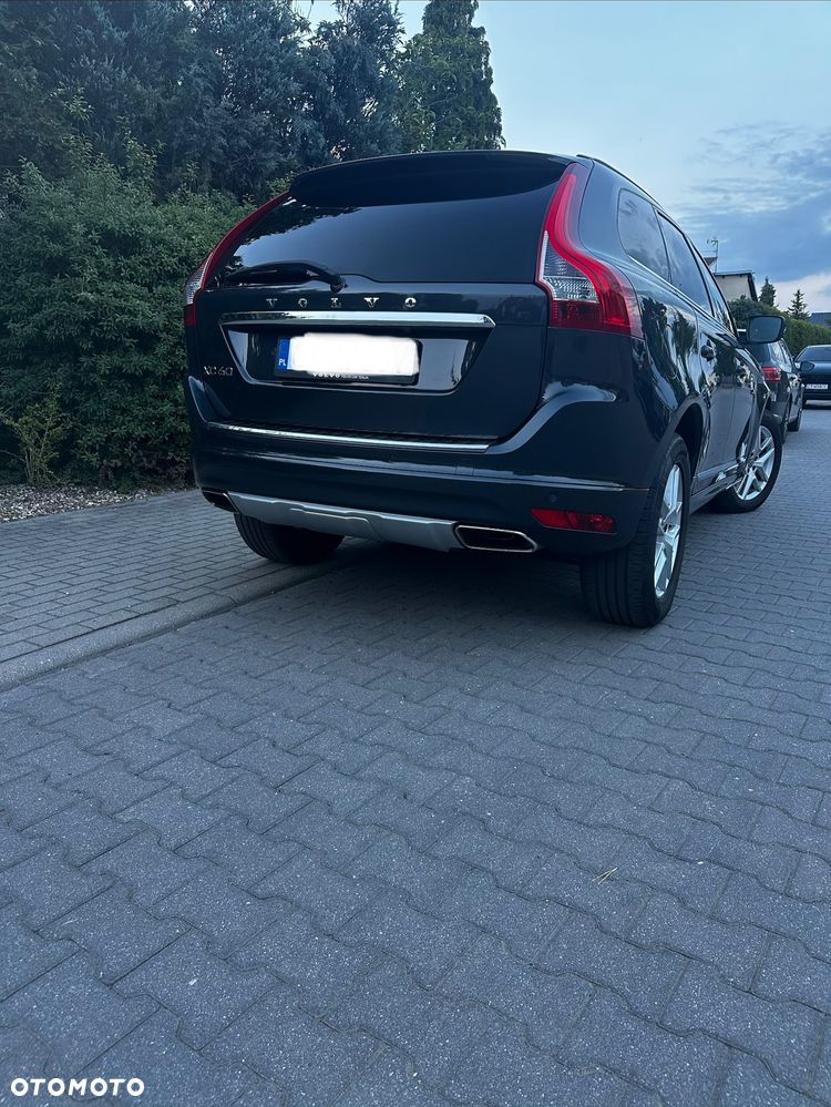 Volvo XC 60 D4 Momentum Pro - 5