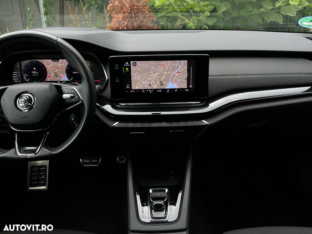 Skoda Octavia 2.0 TDI DSG Sportline - 11