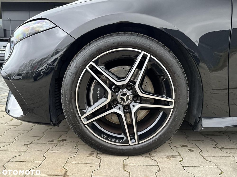 Mercedes-Benz Klasa A 220 4-Matic AMG Line 7G-DCT - 11