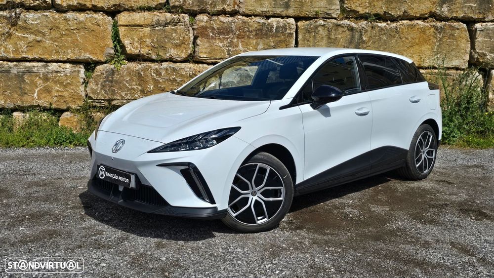 MG MG4 64 kWh Luxury - 57