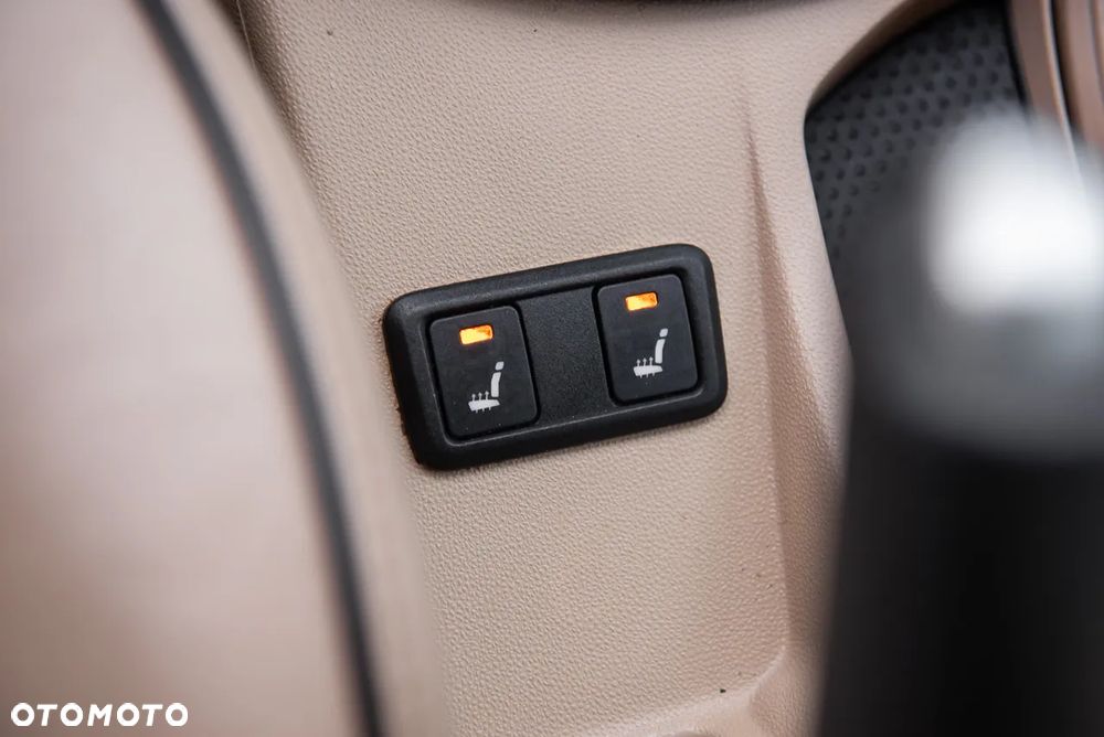 Lancia Delta 1.9 MultiJet 16V Twinturbo Gold - 24