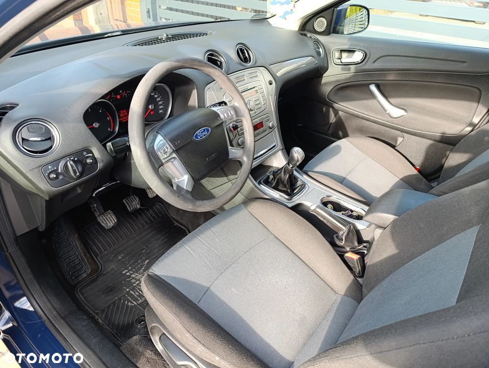Ford Mondeo 1.8 TDCi Trend - 17