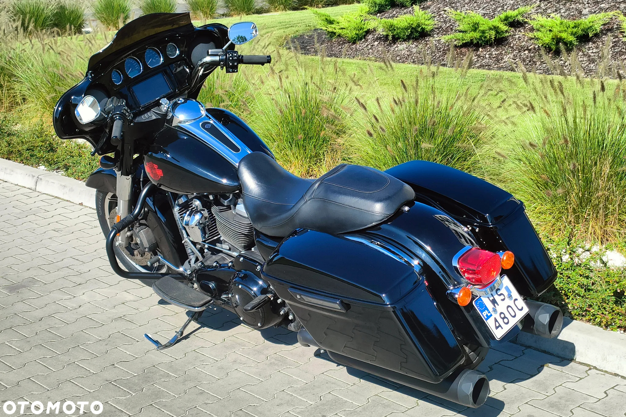Harley-Davidson FLHT Electra Glide Standard - 9