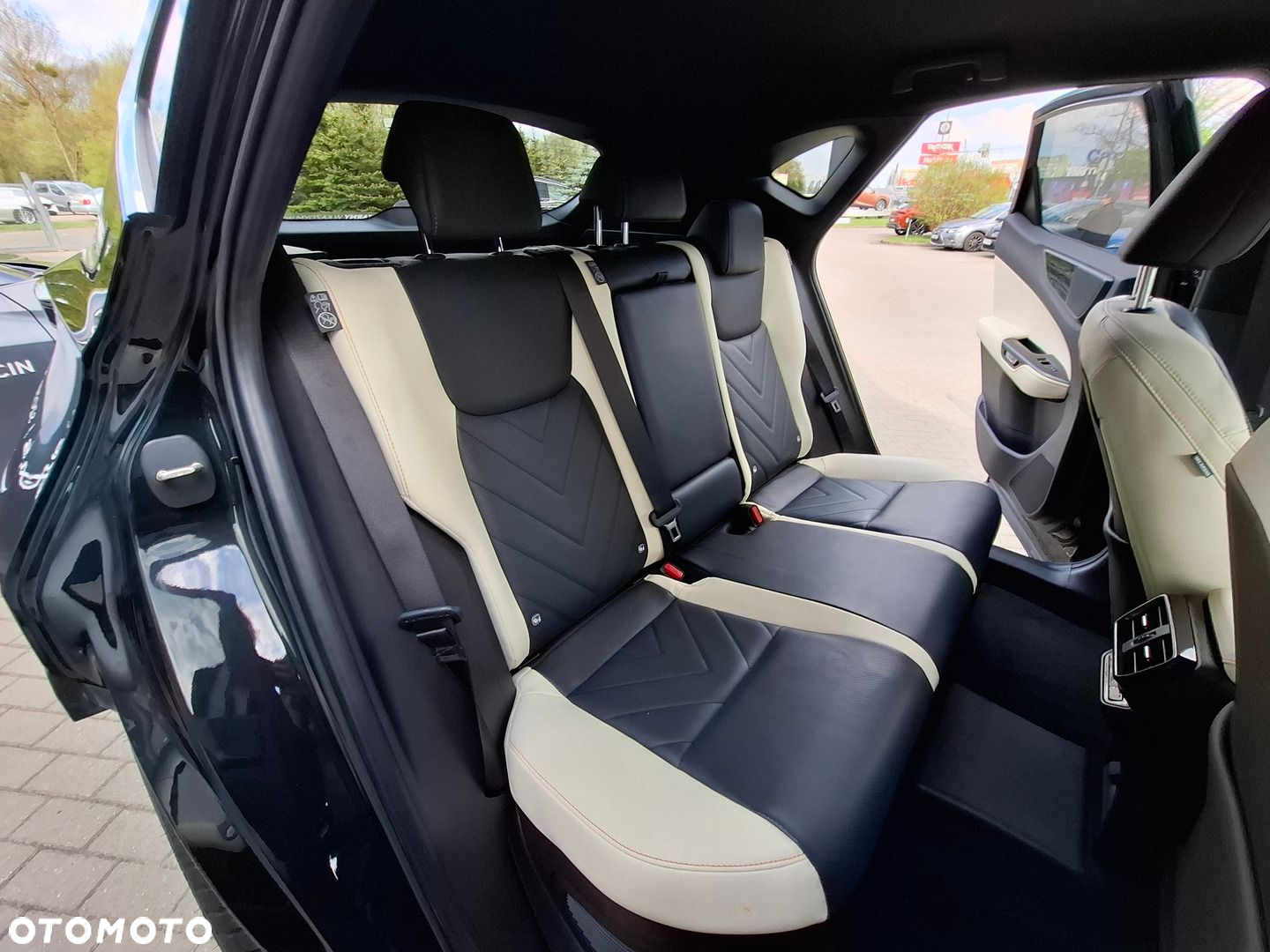 Lexus NX - 24