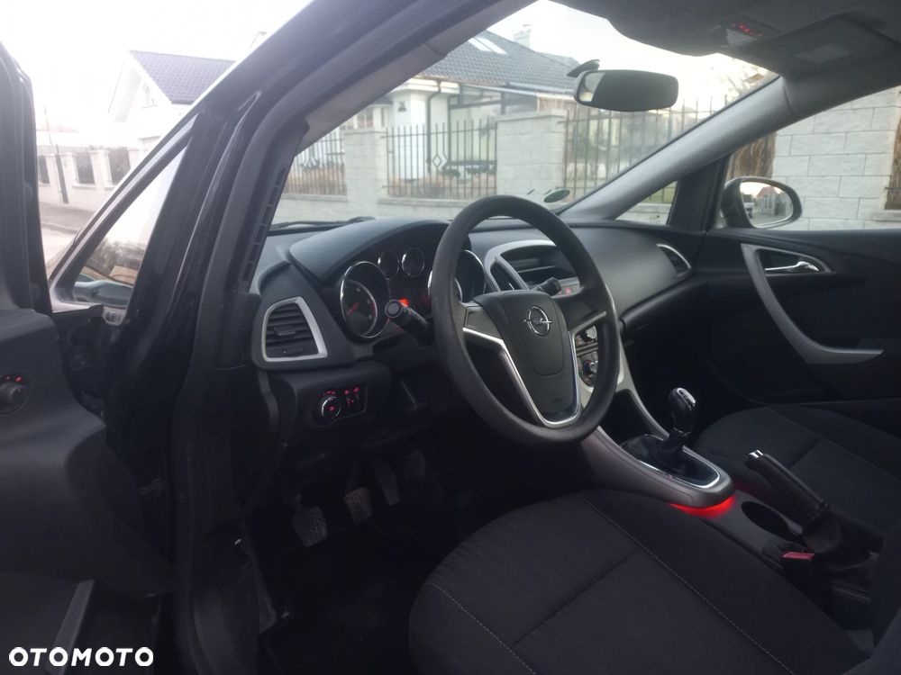 Opel Astra 2.0 CDTI DPF - 9