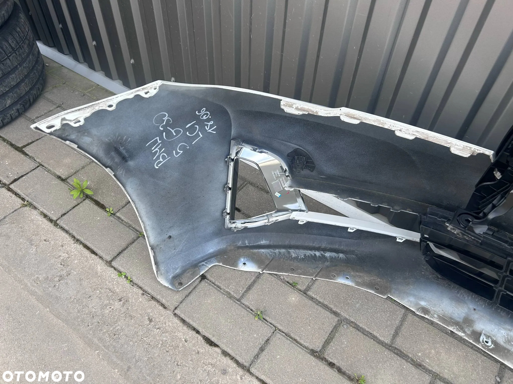 BMW 5 LCI G30 G31 Zderzak Przód Przedni 4xPDC Alpinweiss 300 - 5