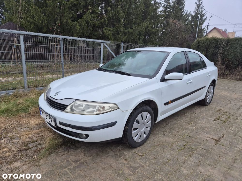 Renault Laguna 1.8 Concorde - 8