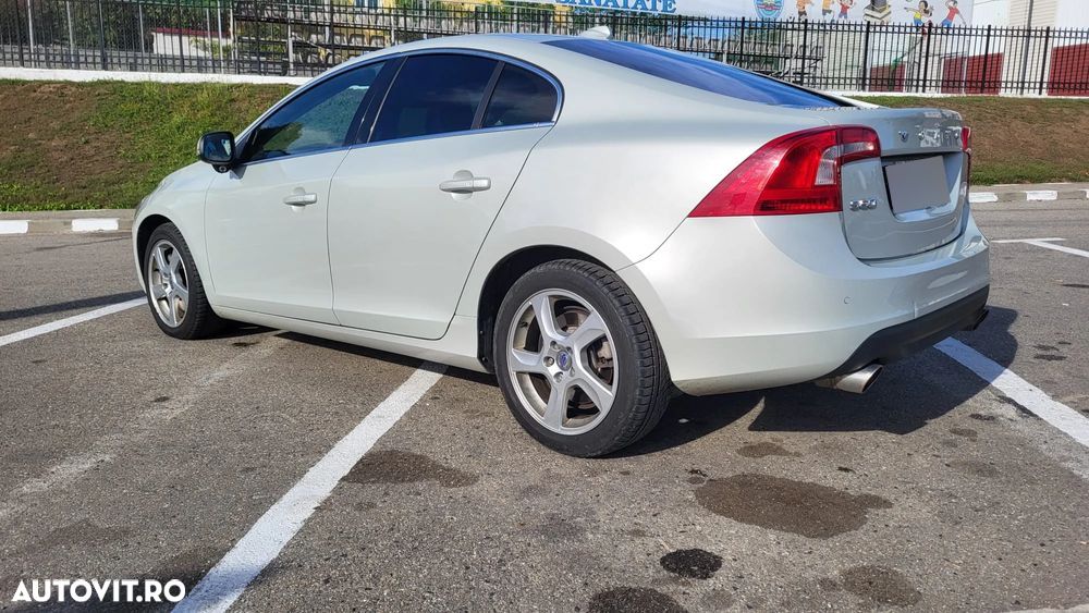 Volvo S60 D5 Summum - 2