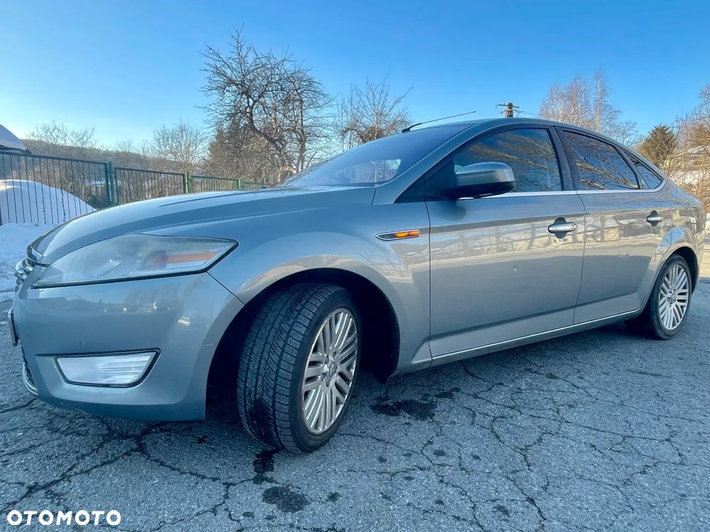 Ford Mondeo 2.0 TDCi Ghia - 12