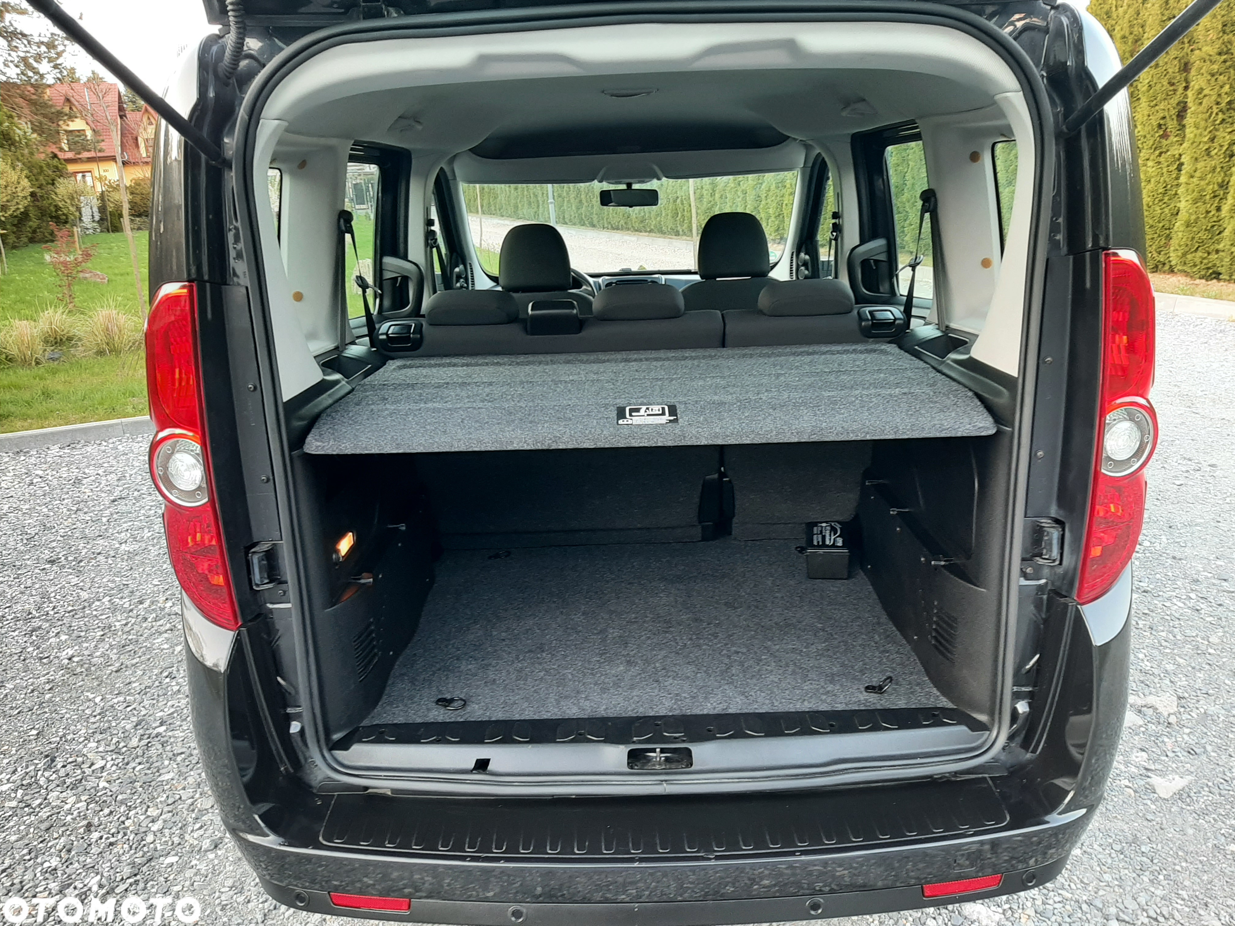 Opel Combo Tour 1.4 Cosmo - 28