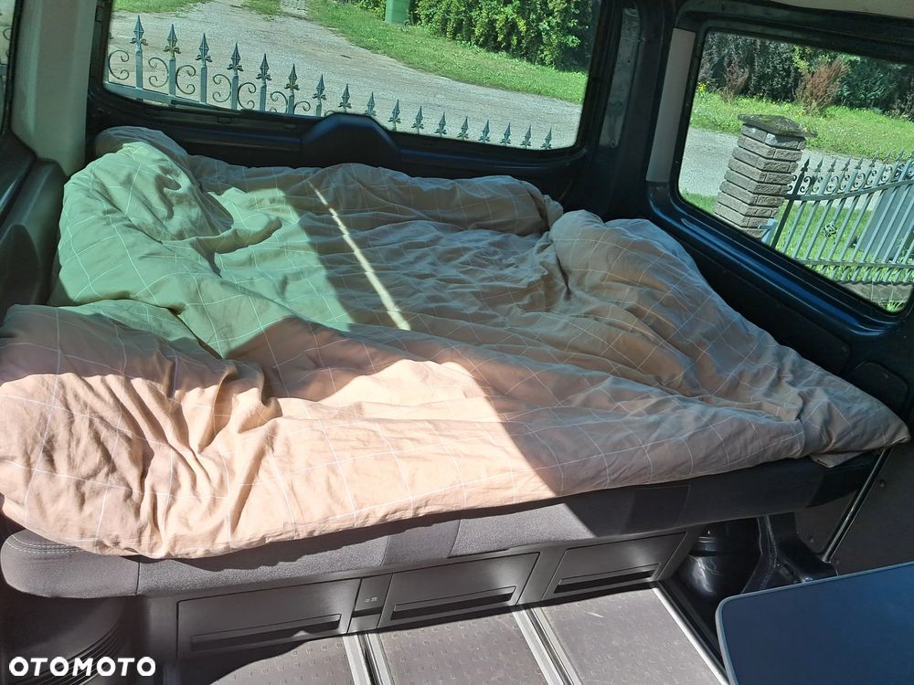 Volkswagen Multivan L1 - 16