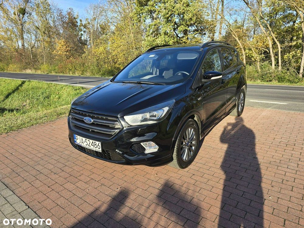 Ford Kuga - 1