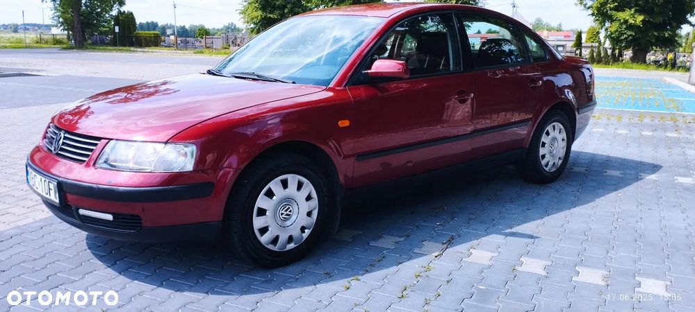 Volkswagen Passat - 2