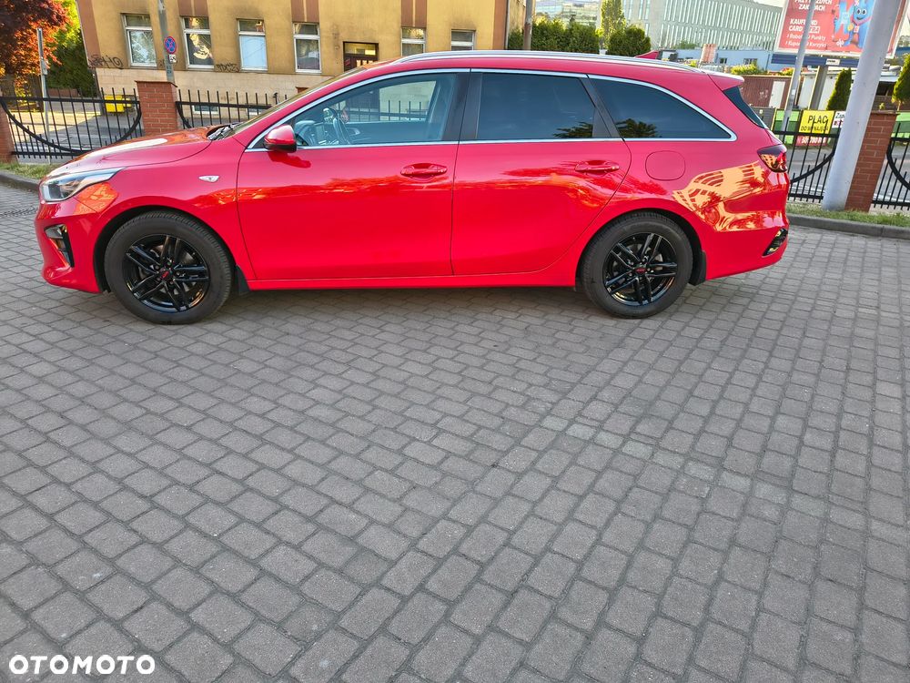Kia Ceed 1.6 CRDi mHEV GT-Line DCT - 11