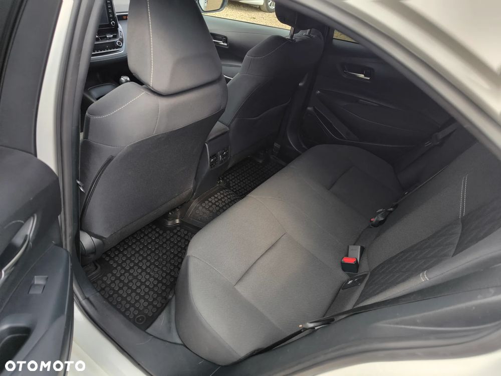 Toyota Corolla - 12