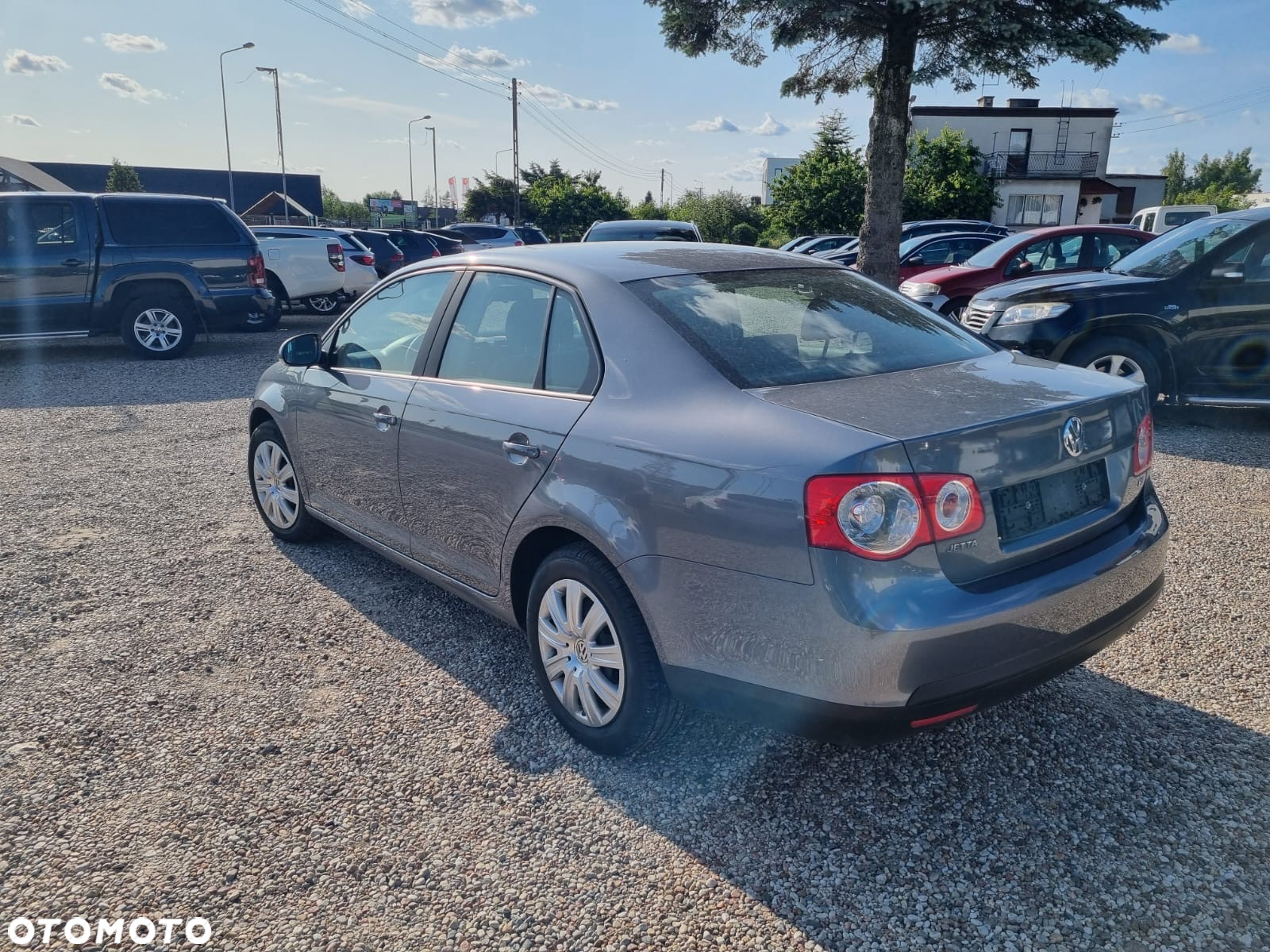 Volkswagen Jetta - 8