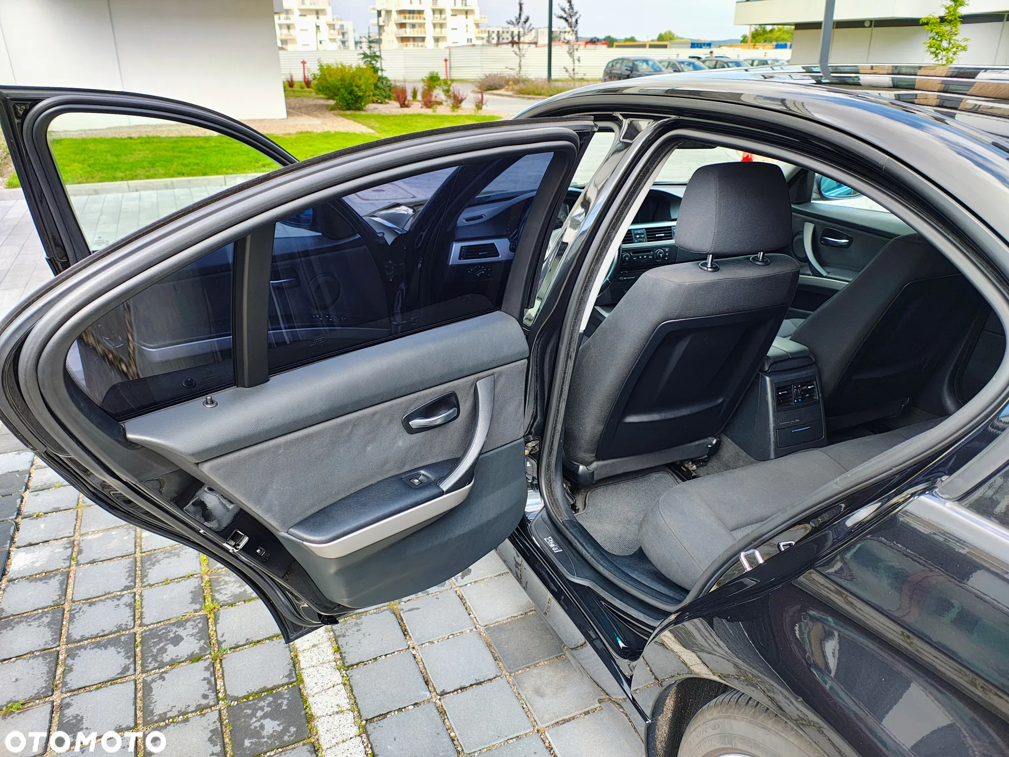 BMW Seria 3 318i - 12