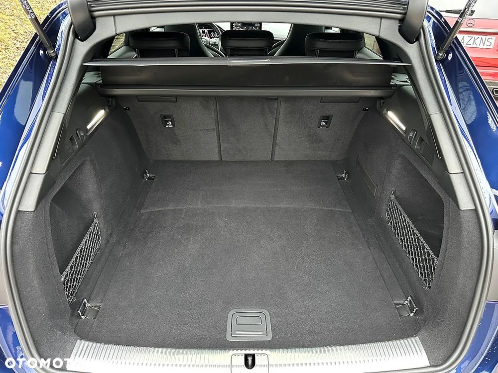 Audi RS4 Limousine - 18