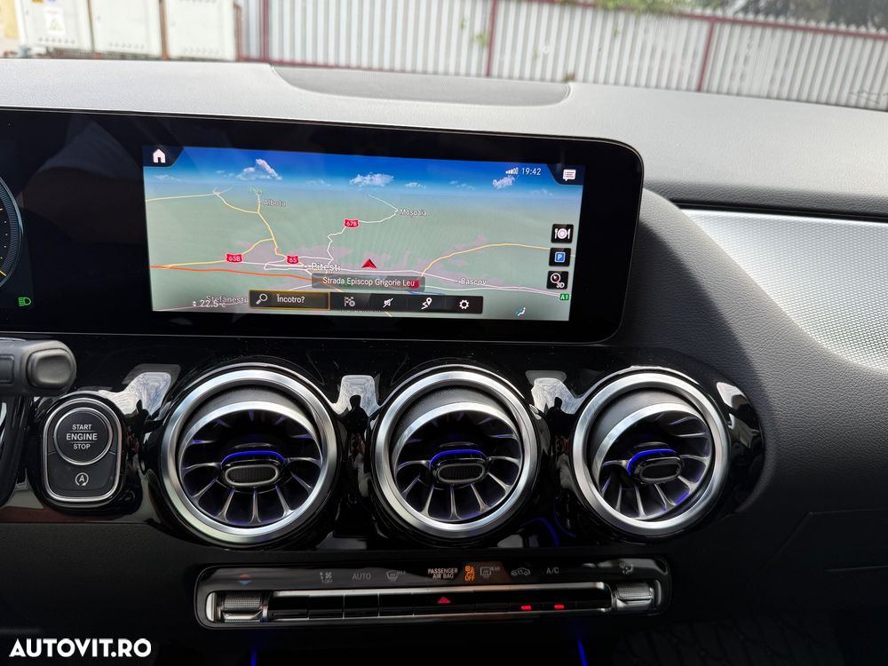 Mercedes-Benz GLA 200 d 4MATIC Aut. - 24