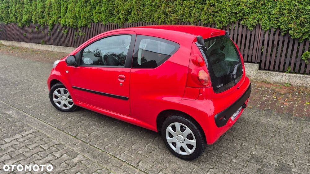 Peugeot 107 1.0 Trendy 2-Tronic - 8