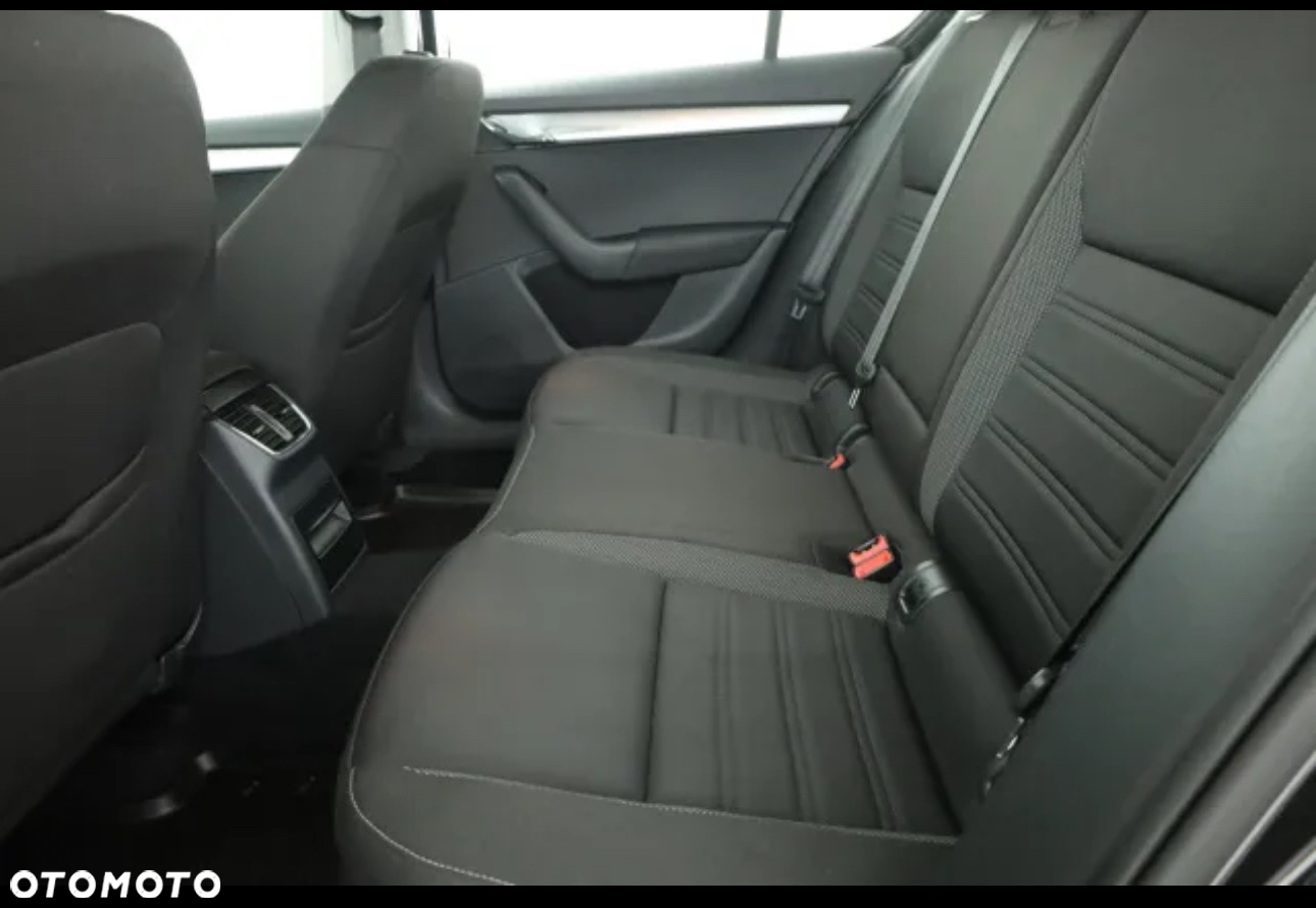 Skoda Octavia 1.6 TDI Ambition DSG - 13