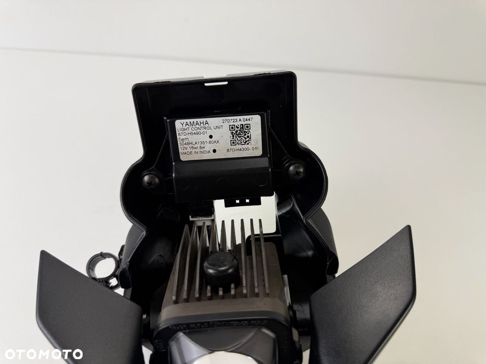 Przednia lampa reflektor Yamaha MT 125 2020+ - 4
