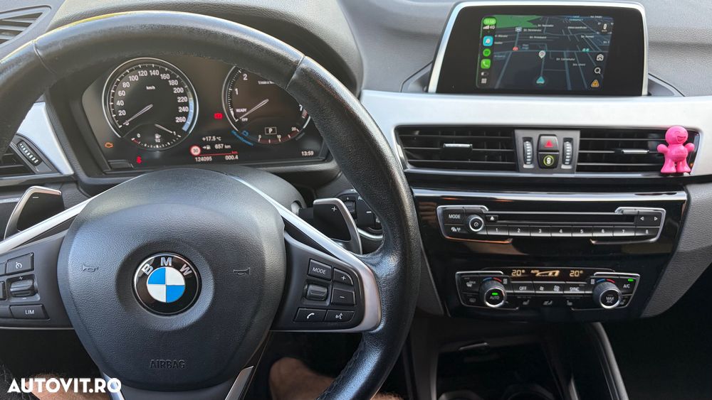 BMW X1 xDrive20i AT - 12