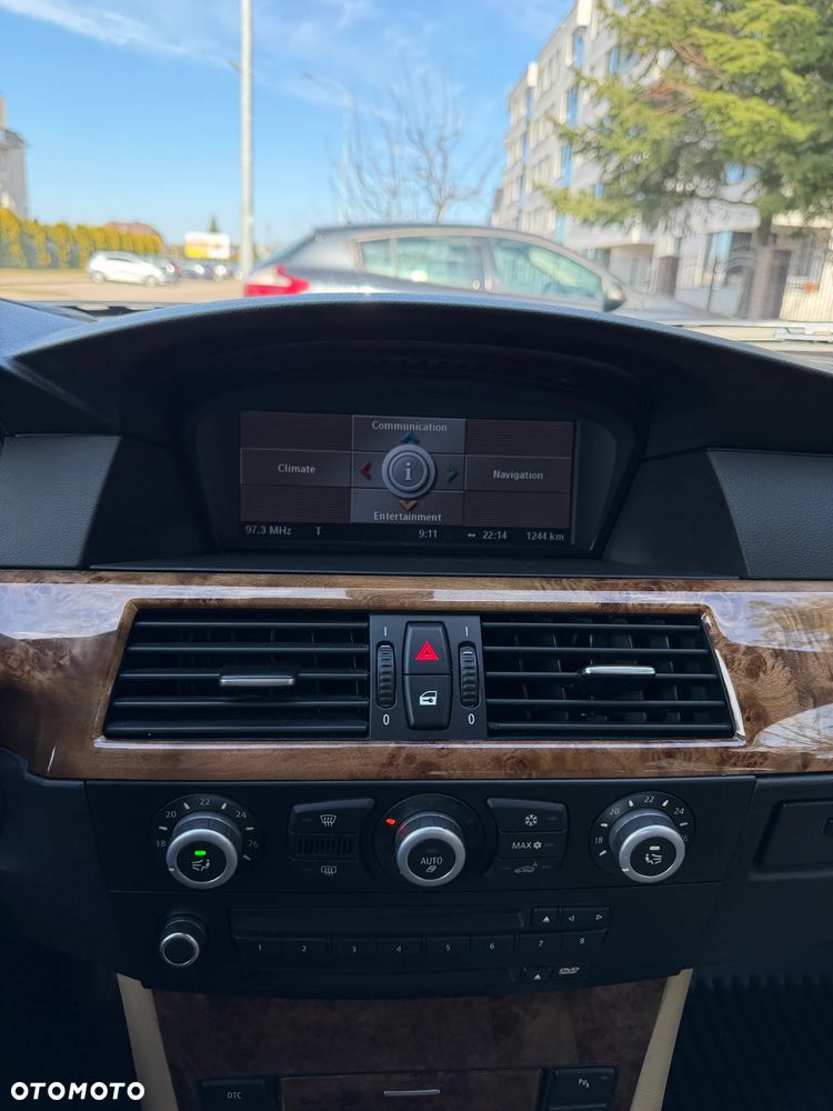 BMW Seria 5 530xd - 22