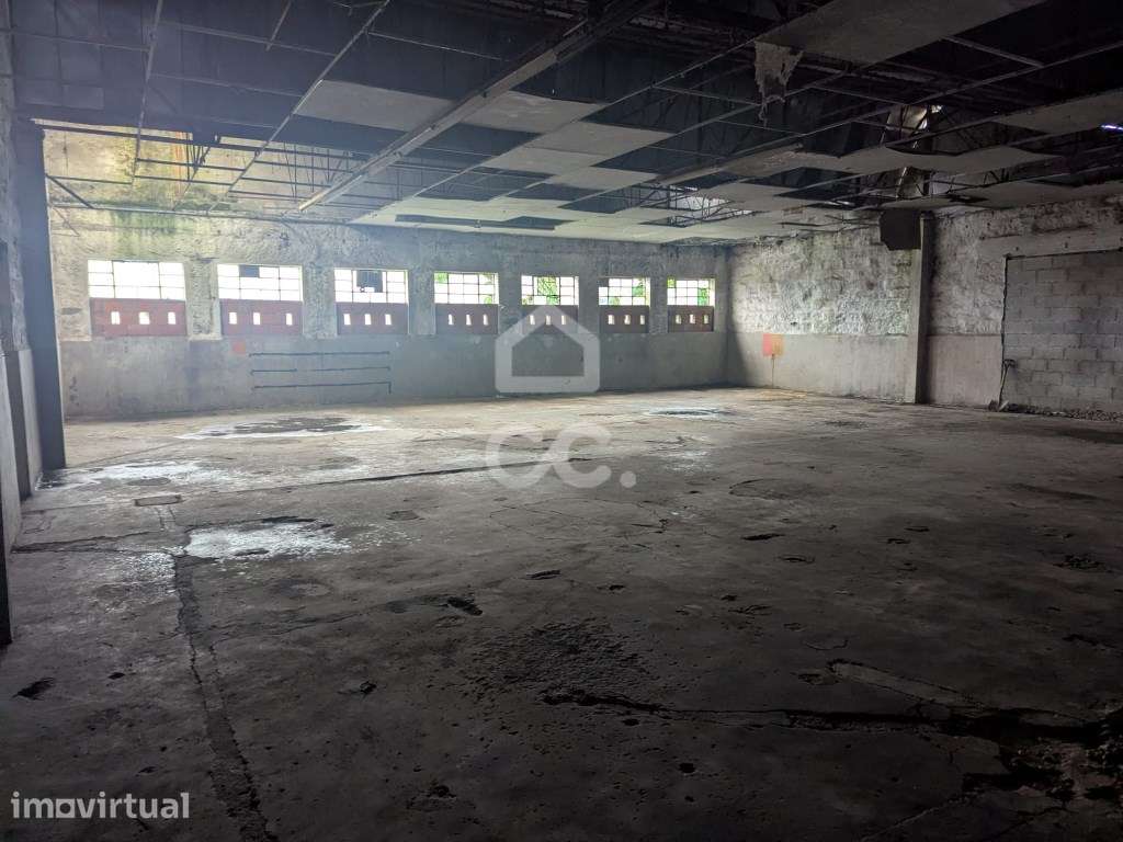 Armazém com 254m² em Gondar - Próximo da Acesso à Autoestrada e do ... - Grande imagem: 2/14