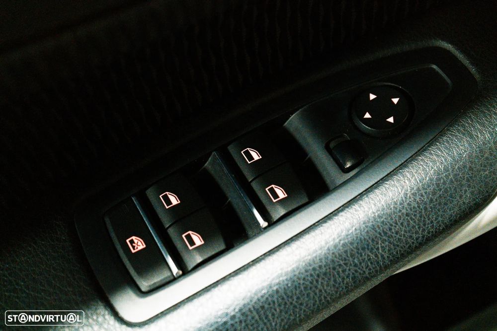 BMW 116 d Line Urban - 21