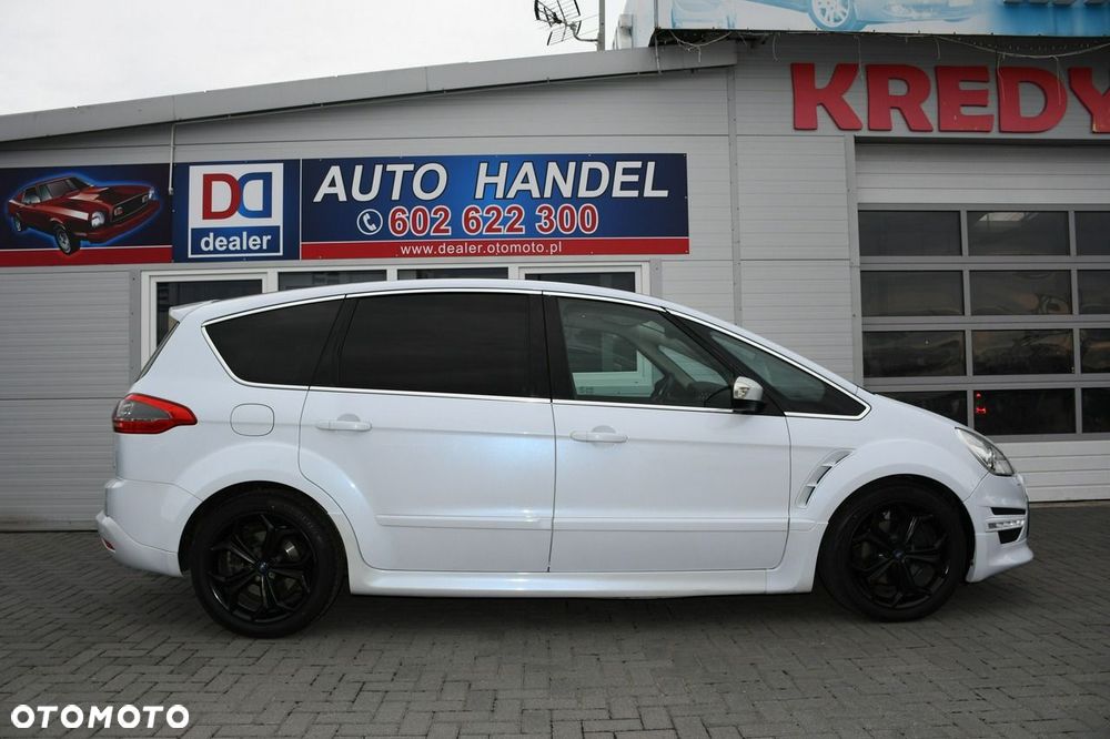 Ford S-Max - 13