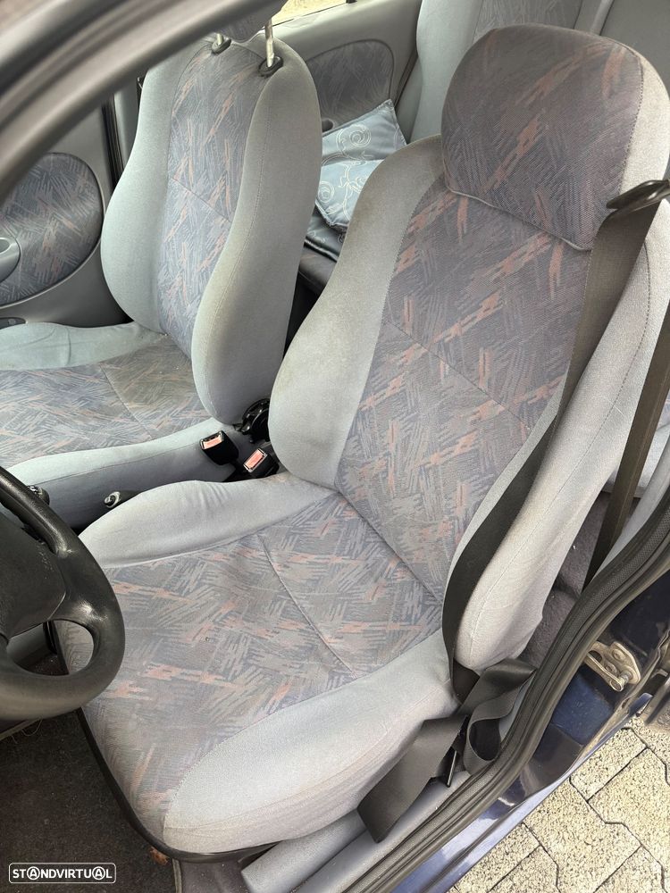 Ford Fiesta 1.25 Techno - 10