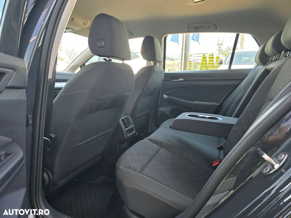 Volkswagen Golf - 16
