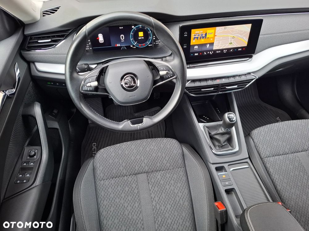 Skoda Octavia 1.5 TSI ACT Style - 29