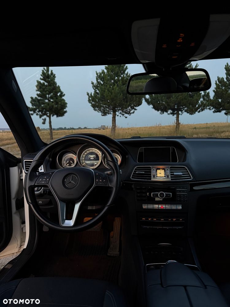 Mercedes-Benz Klasa E 200 7G-TRONIC - 18