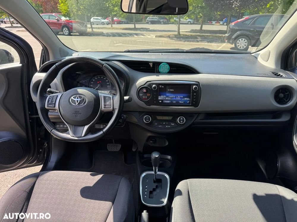 Toyota Yaris 1.5 VVT-i HSD Exclusive - 15