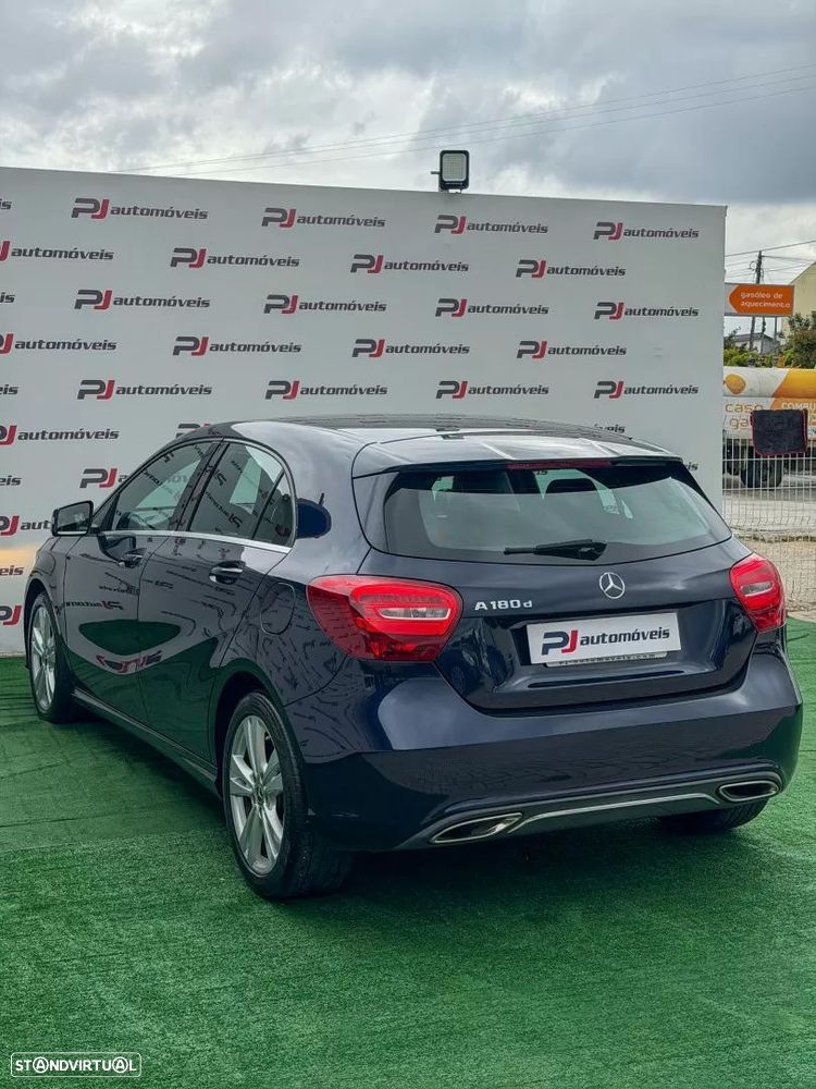 Mercedes-Benz A 180 d Urban - 8