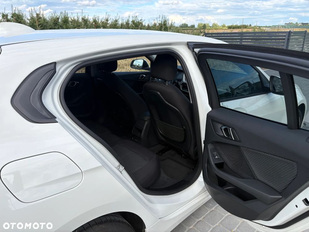 BMW Seria 1 118i - 10