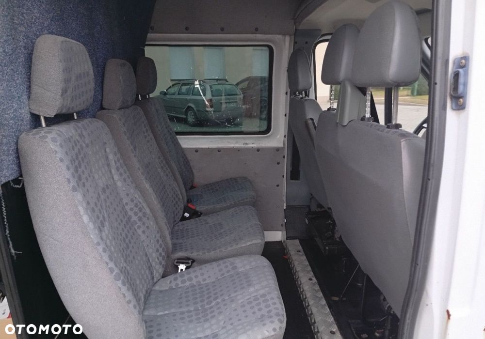 Ford Transit - 12
