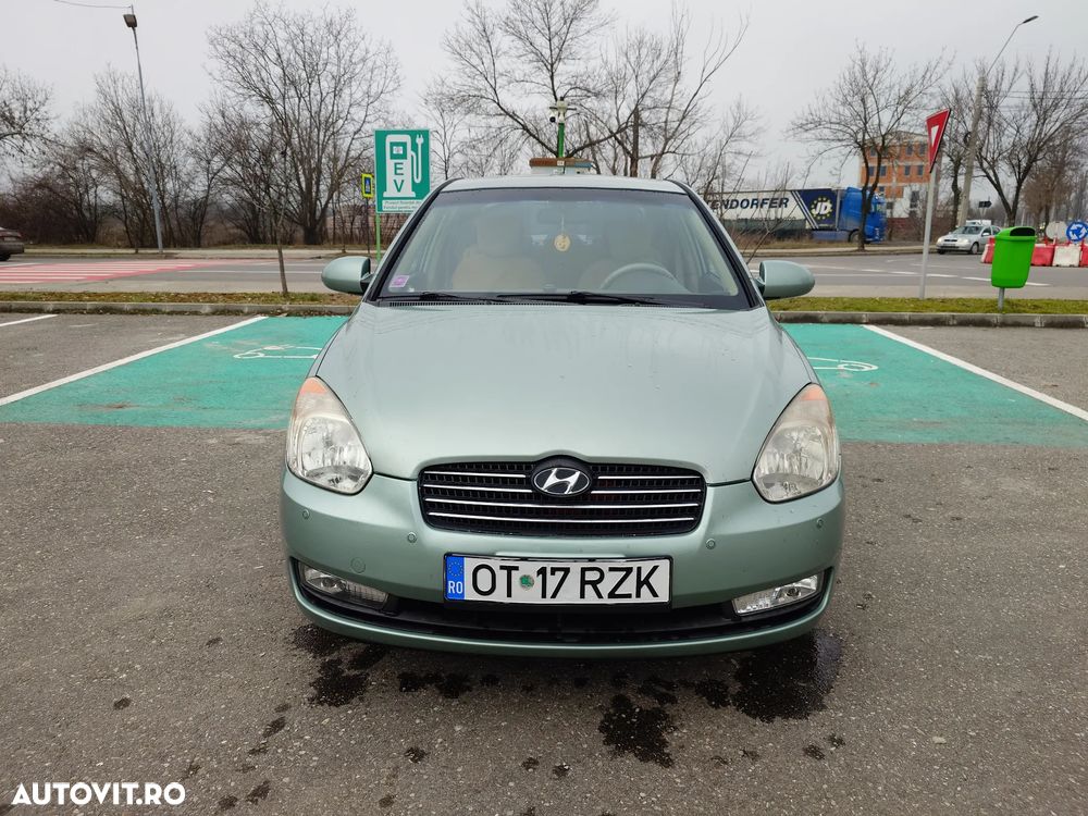 Hyundai Accent MC 1.5 CRDI GL - 3